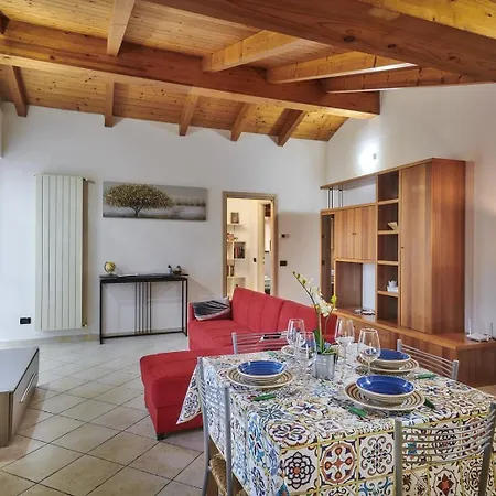 Apartament Twins Attic In The Center Lierna