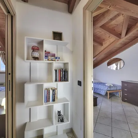 Apartament Twins Attic In The Center Lierna