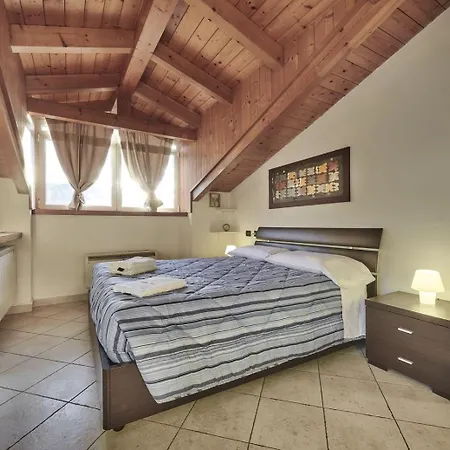 Twins Attic In The Center Apartament
